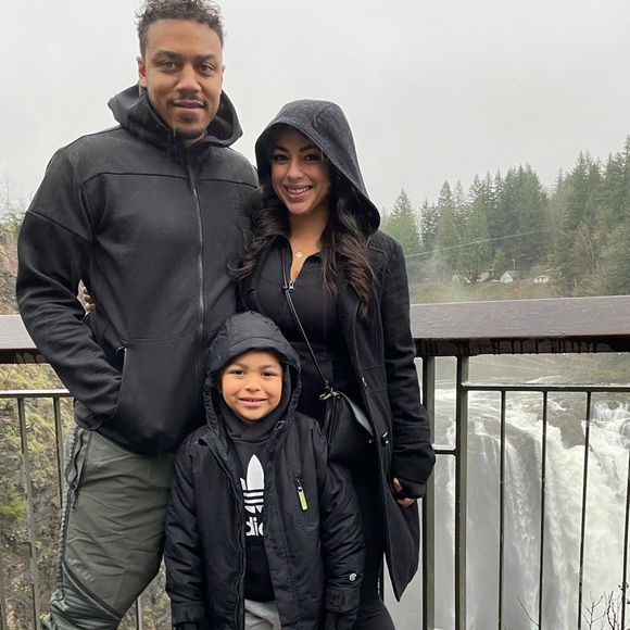 Meet your Posher, Sam’s Mom - Picture 4 of 4